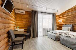 Гостиница Эко-отель Подкова Дзержинск Улучшенный двухместный номер с 2 отдельными кроватями-16
